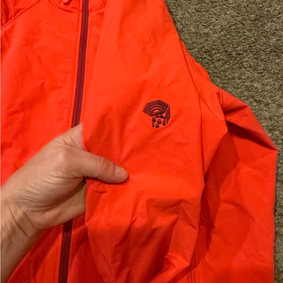Mountain HardWear Women’s size Medium Jacket - Picture 10 of 12